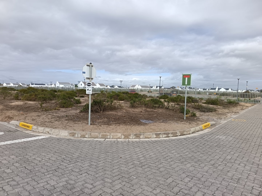  Bedroom Property for Sale in Laaiplek Western Cape